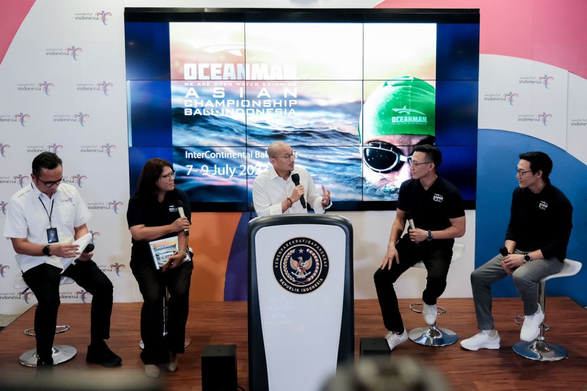 Menparekraf Dukung Ajang Oceanman Bali 2023 2 Lead siaran pers (2)