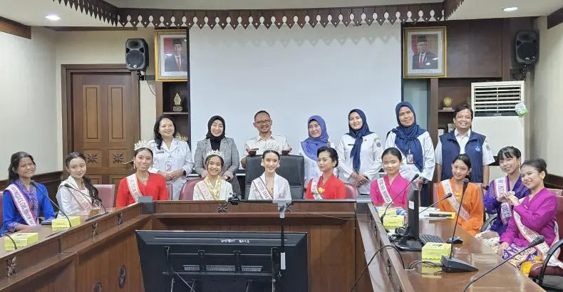 Finalis Puteri Batik Cilik dan Remaja Indonesia