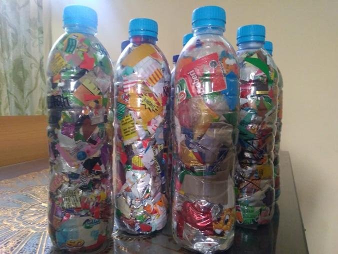 KKN-PMD UNRAM Dorong Desa Gunung Malang Jadi Pelopor Produk Arang Briket Batok Kelapa Dan Sofa Daur Ulang Dari Sampah Plastik Sebagai Bentuk Implementasi Program SDGs 3 WhatsApp Image 2025 01 19 at 13.24.47