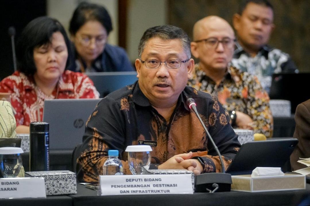 Kemenpar Bersama Pemprov DKI dan AGP Gelar Gerakan Wisata Bersih di Kota Tua Jakarta 4 FOTO 5 Kemenpar Bersama Pemprov DKI Jakarta dan AGP Gelar Gerakan Wisata Bersih Kota Tua