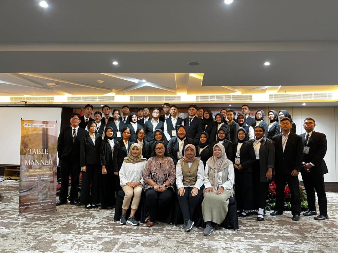 Mahasiswa Bispro UPNVJT Latih Etika Profesional di Hotel Platinum 2 BISPRO UPNVJT