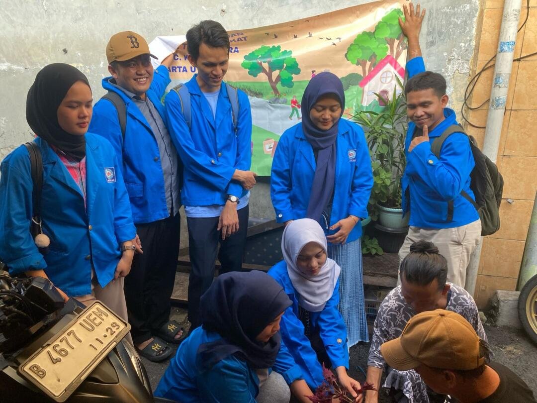 Program Penghijauan dan Pemberdayaan Masyarakat Rw. 002 Kelurahan Tugu Utara Kecamatan Koja Jakarta Utara 2 dokumentasi 2