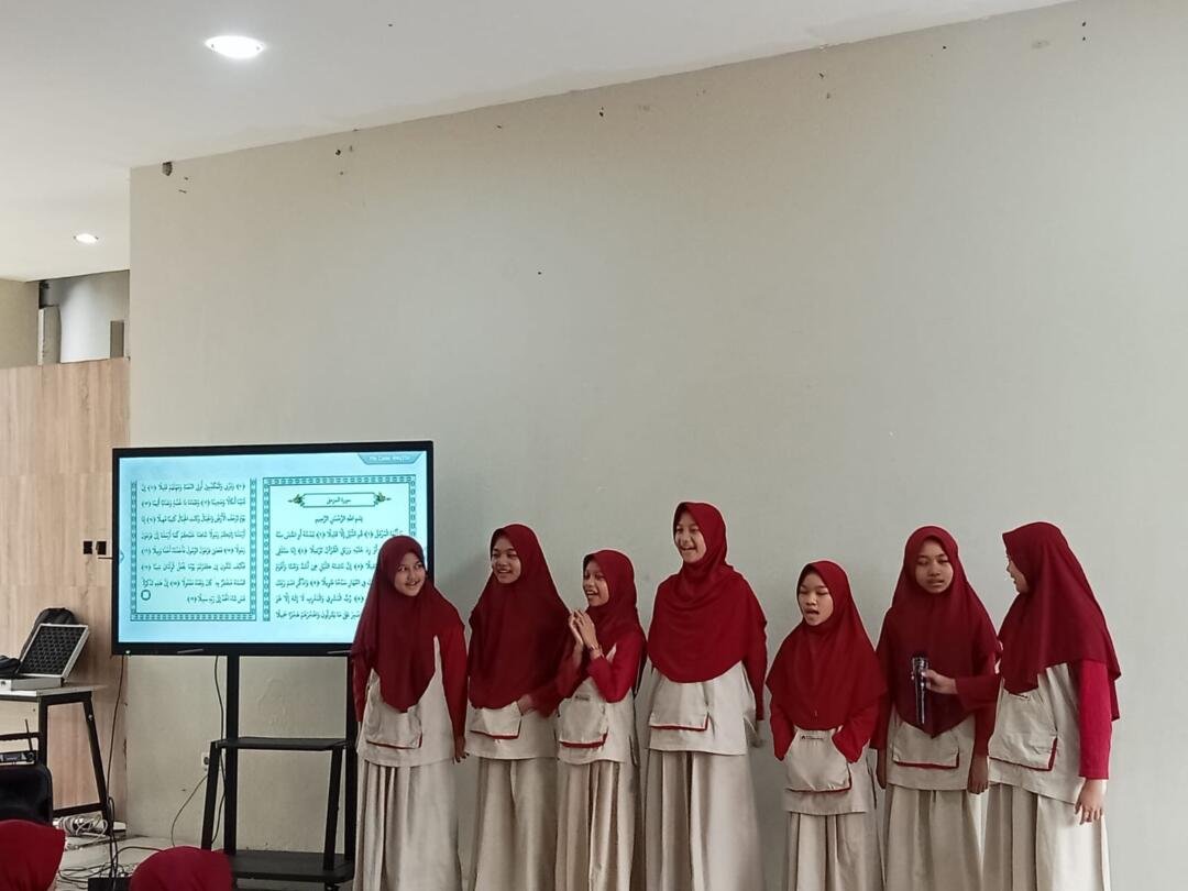 One Day With Quran (ODWQ) 3 4b50e9b6 bacf 48c2 9d76 31623af61666